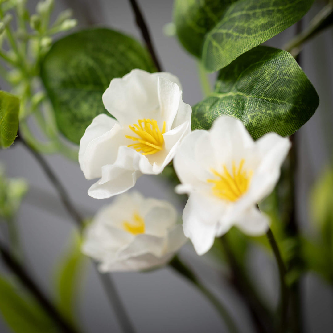 Cream Blossom & Leaf Spray